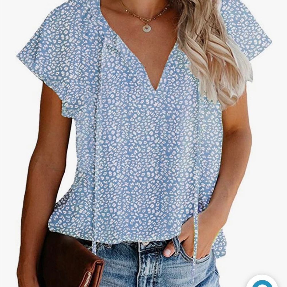 Mansy v neck ruffle sleeve top